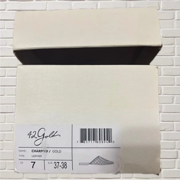 42 Gold Charmed Woven Metallic Gold Leather Mules Flats Slides Size 7 With Box - Picture 6 of 6